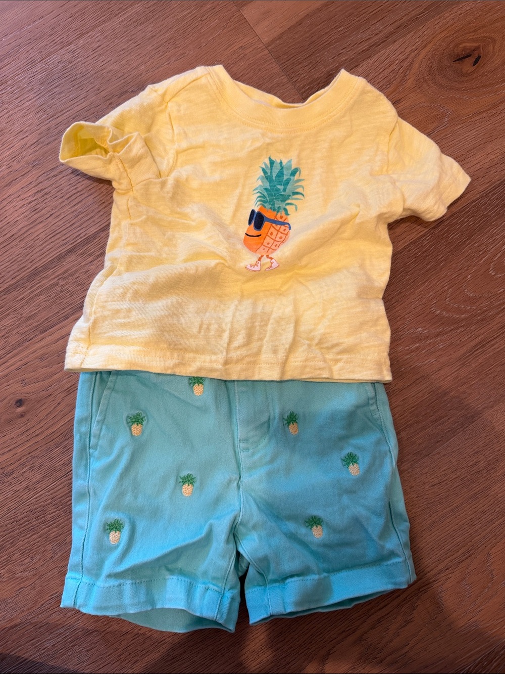 Pineapple set